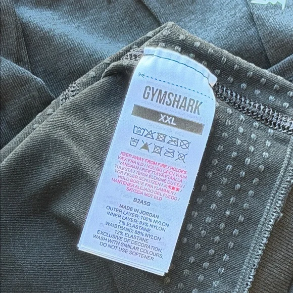 Gymshark Black Women's High-Waist Athletic 2 in 1 shorts-xxl - Picture 3 of 4